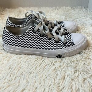 Converse All Star Chuck leather sneakers, women’s 5.5.
